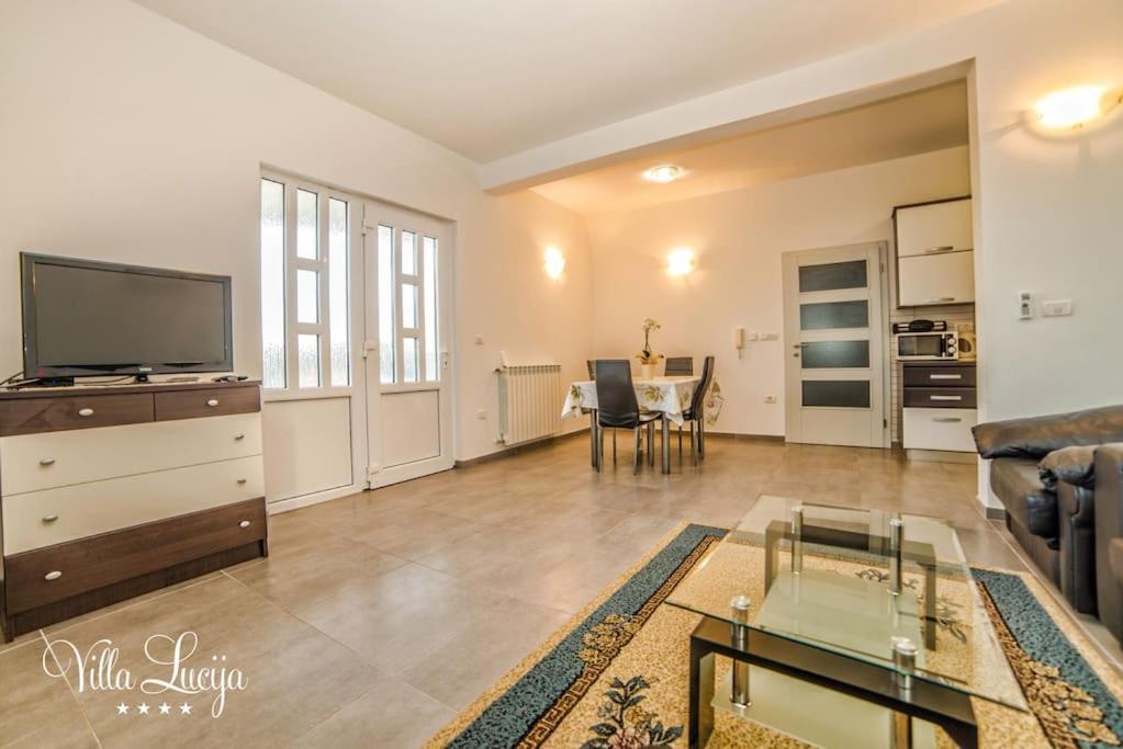 Villa Lucija Πούλα Εξωτερικό φωτογραφία